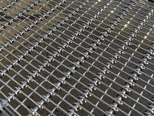 Chain driven eye flex wire conveyor belt in stainless steel 304 US style